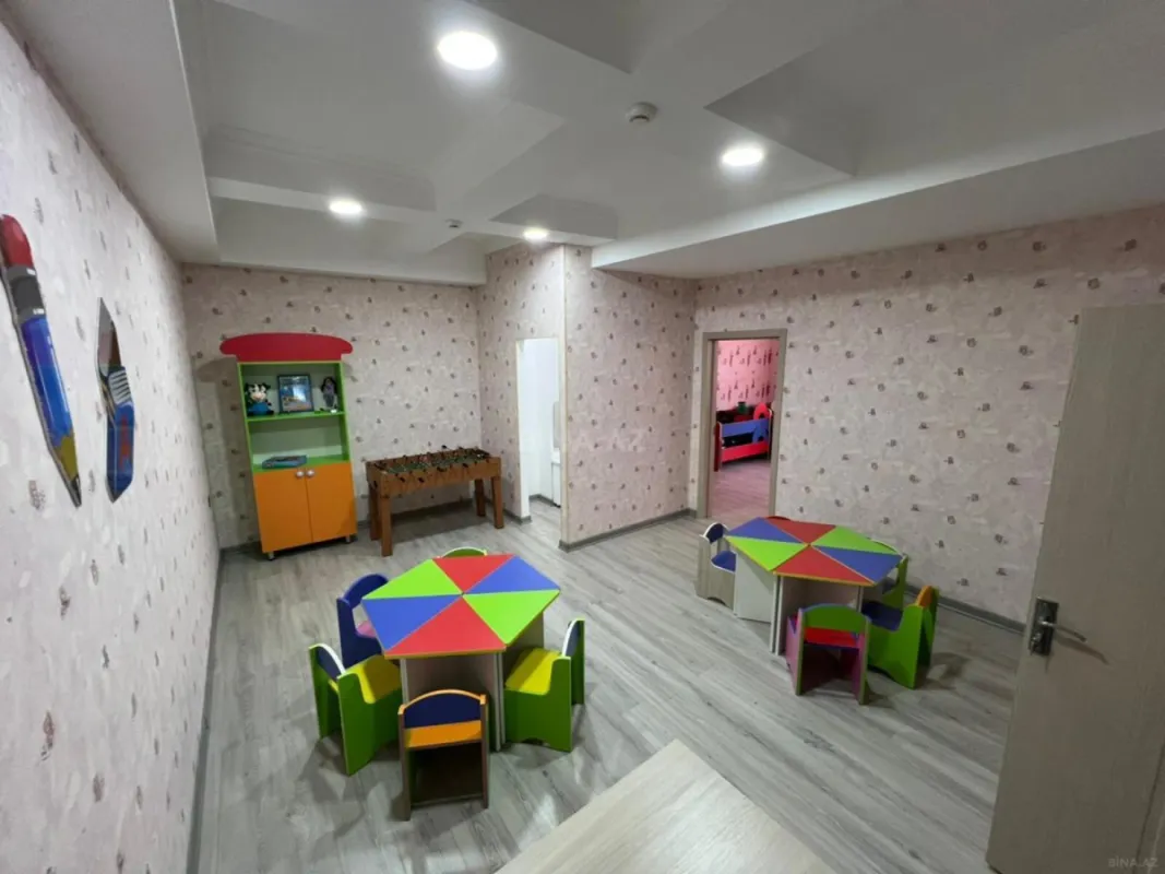 Satılır obyekt 850 m²