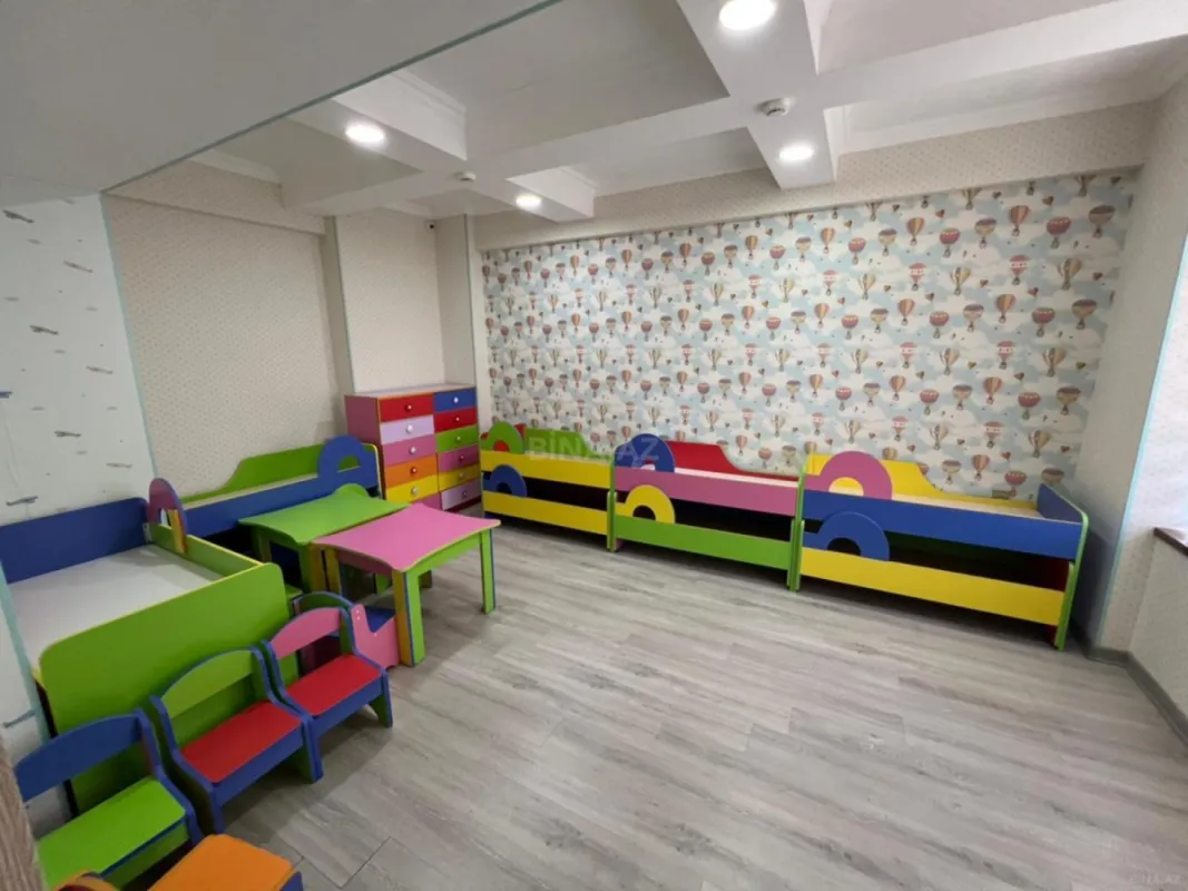 Satılır obyekt 850 m²