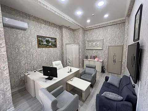 Satılır obyekt 850 m²
