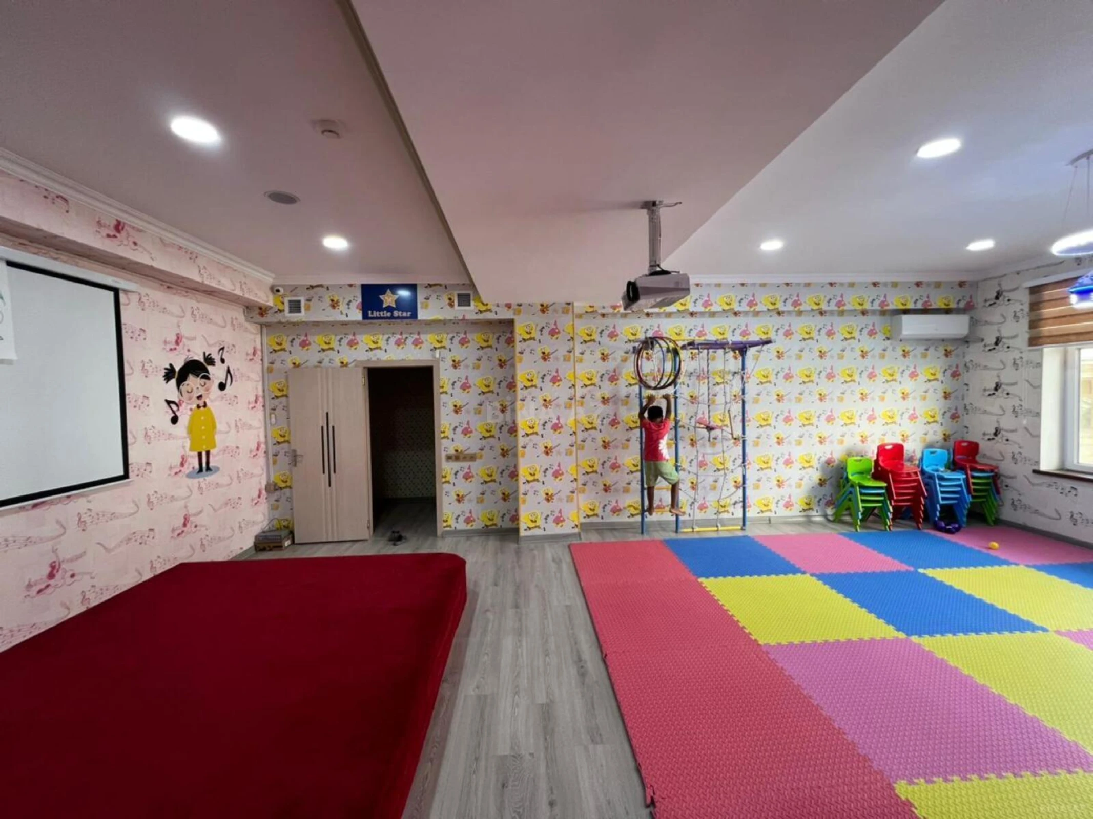 Satılır obyekt 850 m²