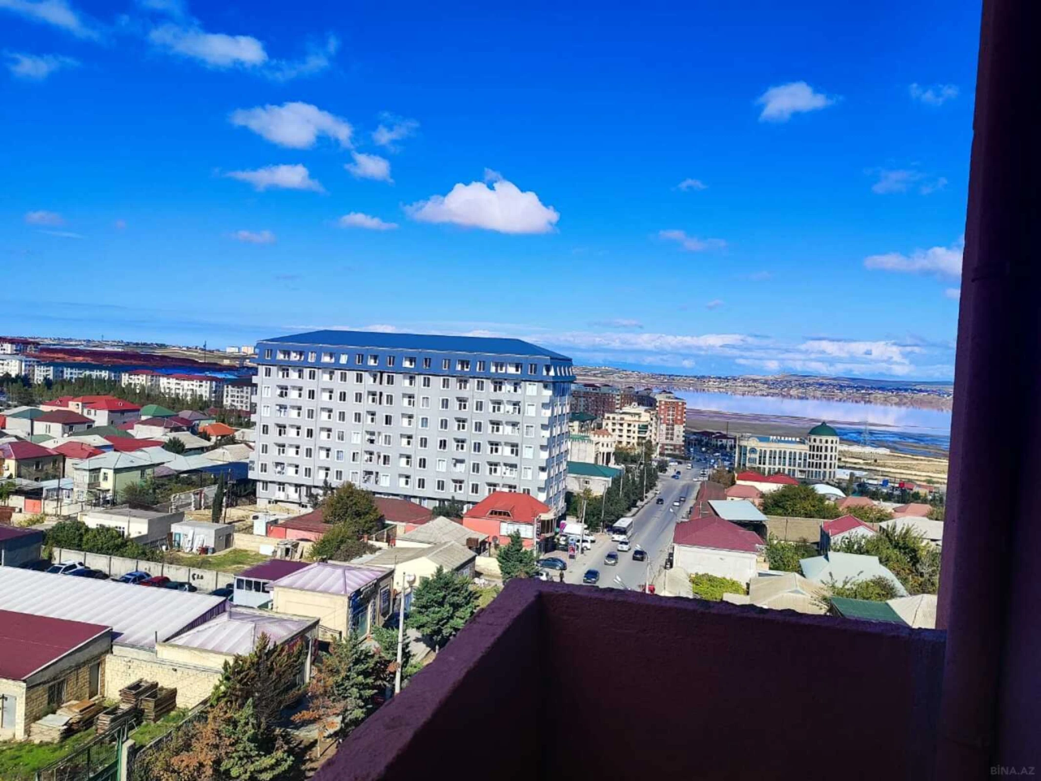 Satılır 3 otaqlı mənzil 104 m²