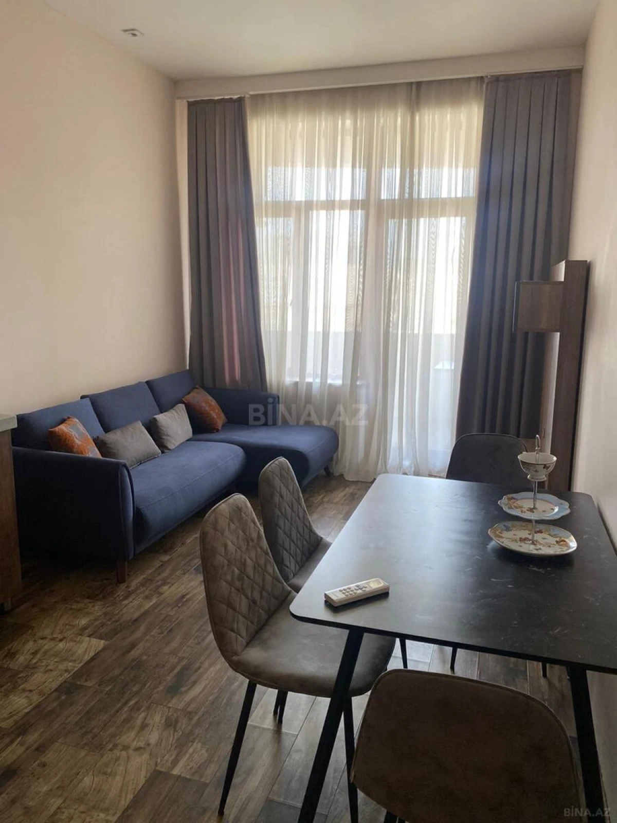 Kirayə verilir 2 otaqlı mənzil 68 m²