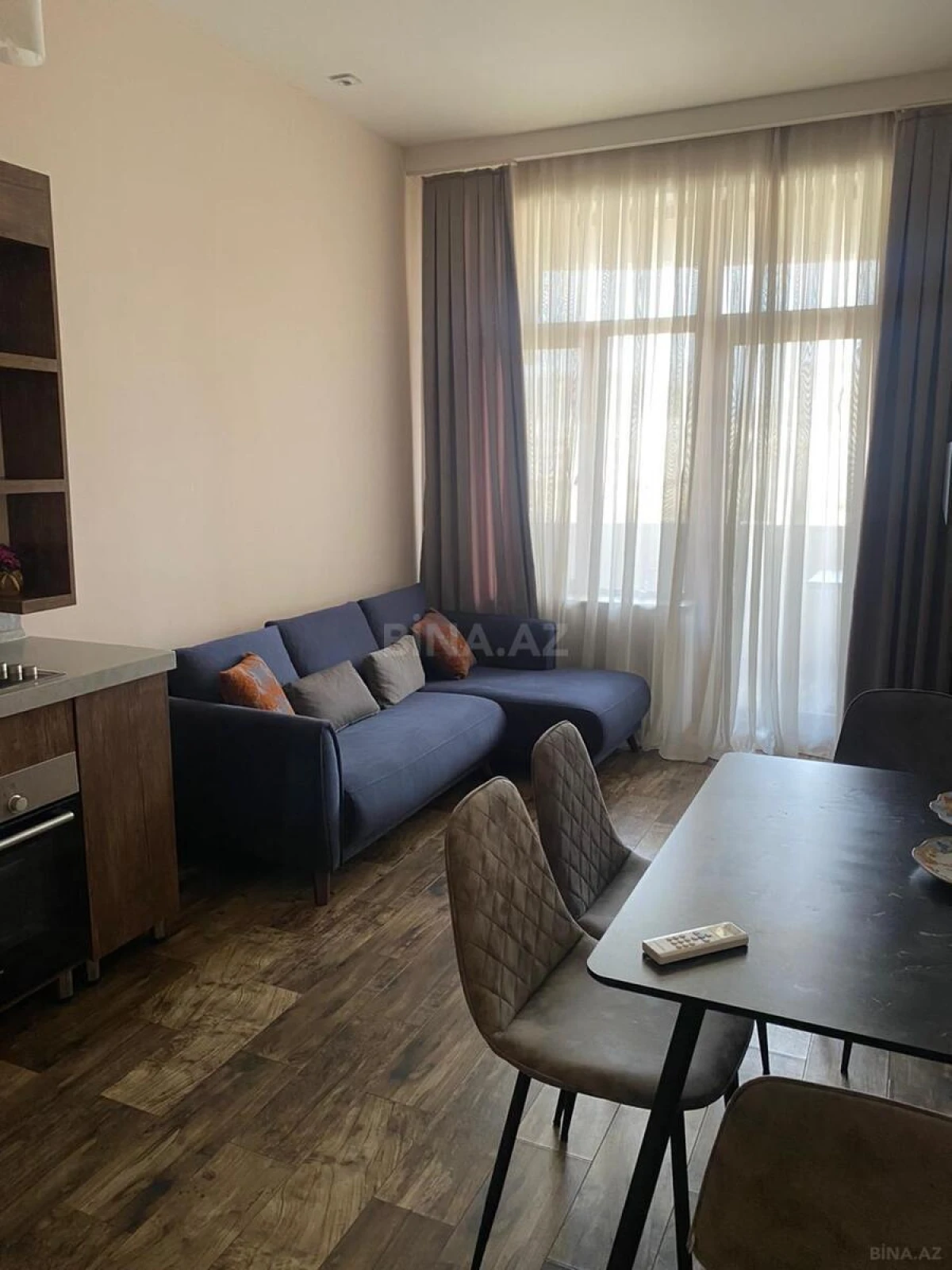 Kirayə verilir 2 otaqlı mənzil 68 m²