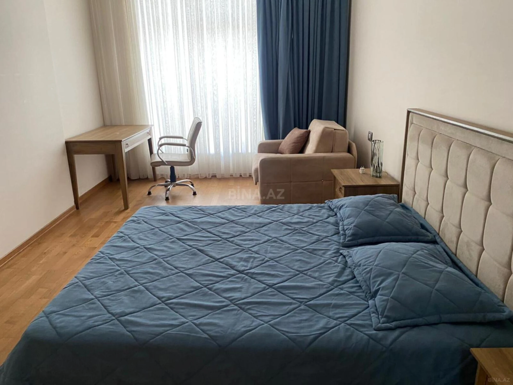 Kirayə verilir 2 otaqlı mənzil 68 m²