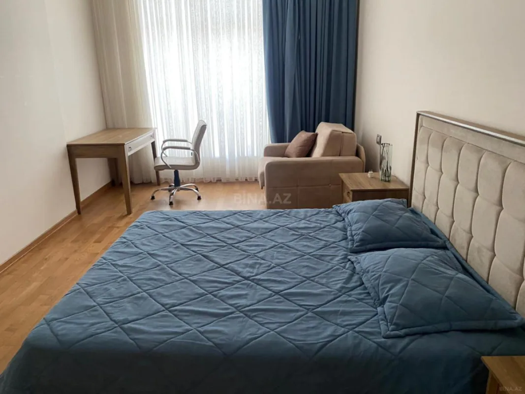 Kirayə verilir 2 otaqlı mənzil 68 m²