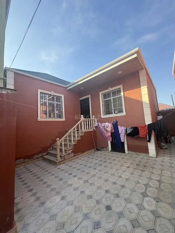 Satılır 3 otaqlı həyət evi 100 m²