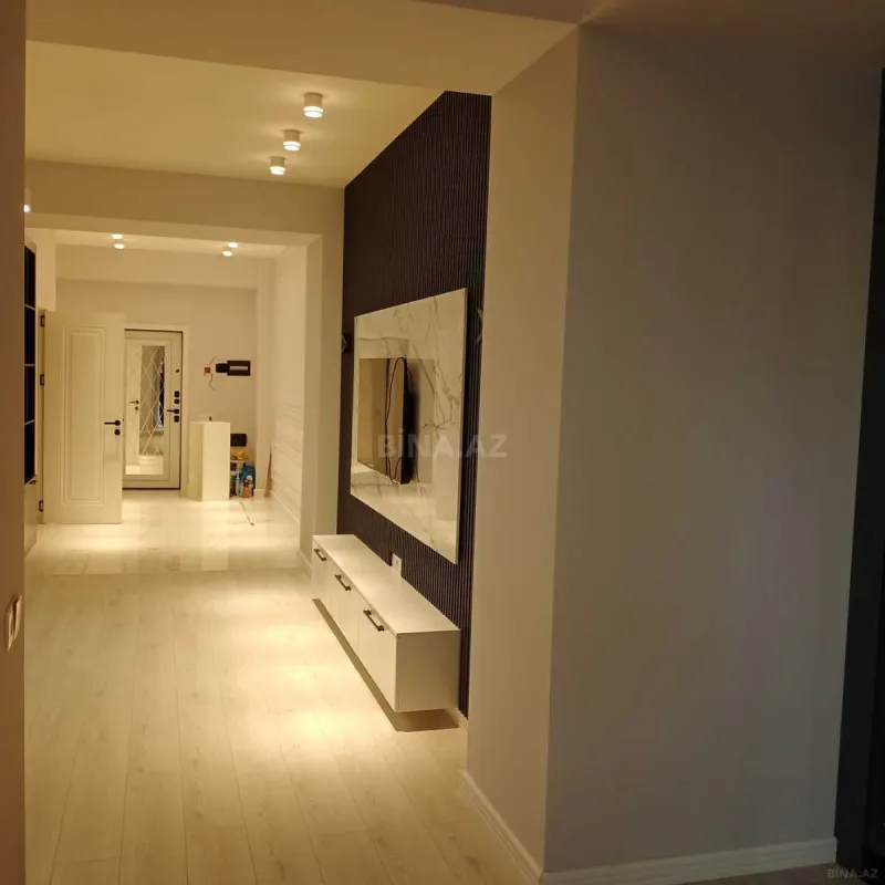 Satılır 2 otaqlı mənzil 86 m²