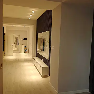 Satılır 2 otaqlı mənzil 86 m²