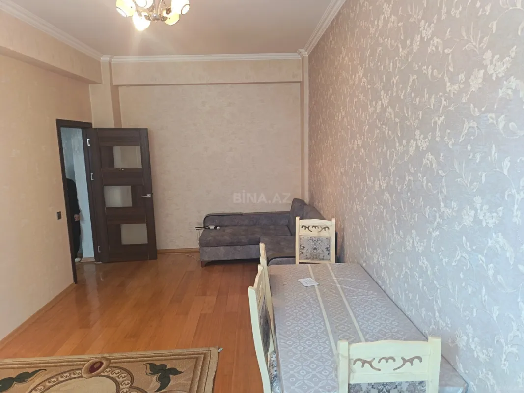 Kirayə verilir 2 otaqlı mənzil 65 m²