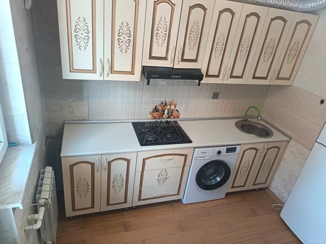 Kirayə verilir 2 otaqlı mənzil 65 m²