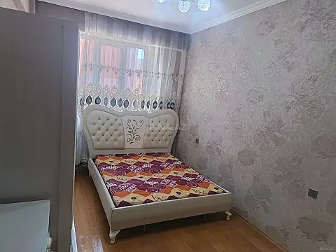 Kirayə verilir 2 otaqlı mənzil 65 m²