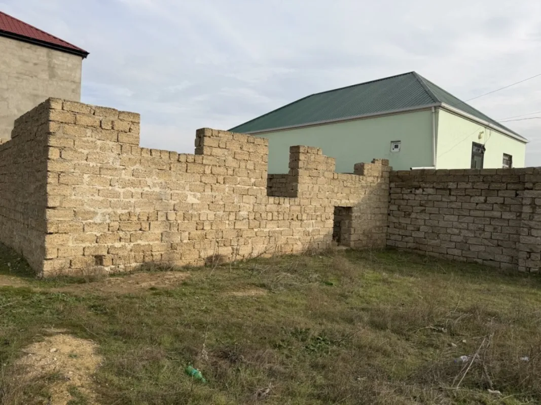 Satılır torpaq sahəsi 2 m²