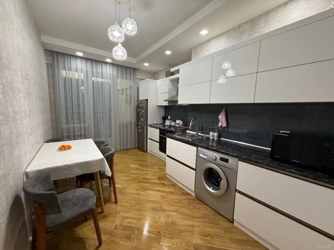 Satılır 3 otaqlı mənzil 90 m²
