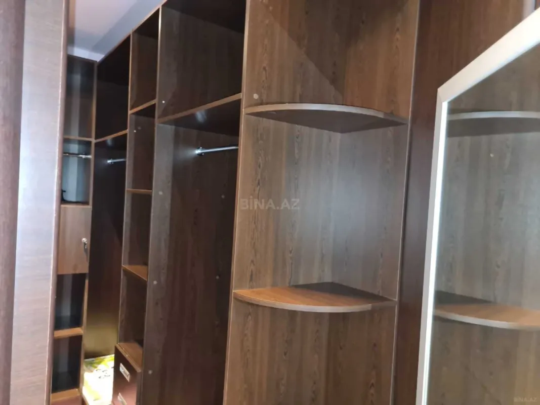 Kirayə verilir 3 otaqlı mənzil 181 m²