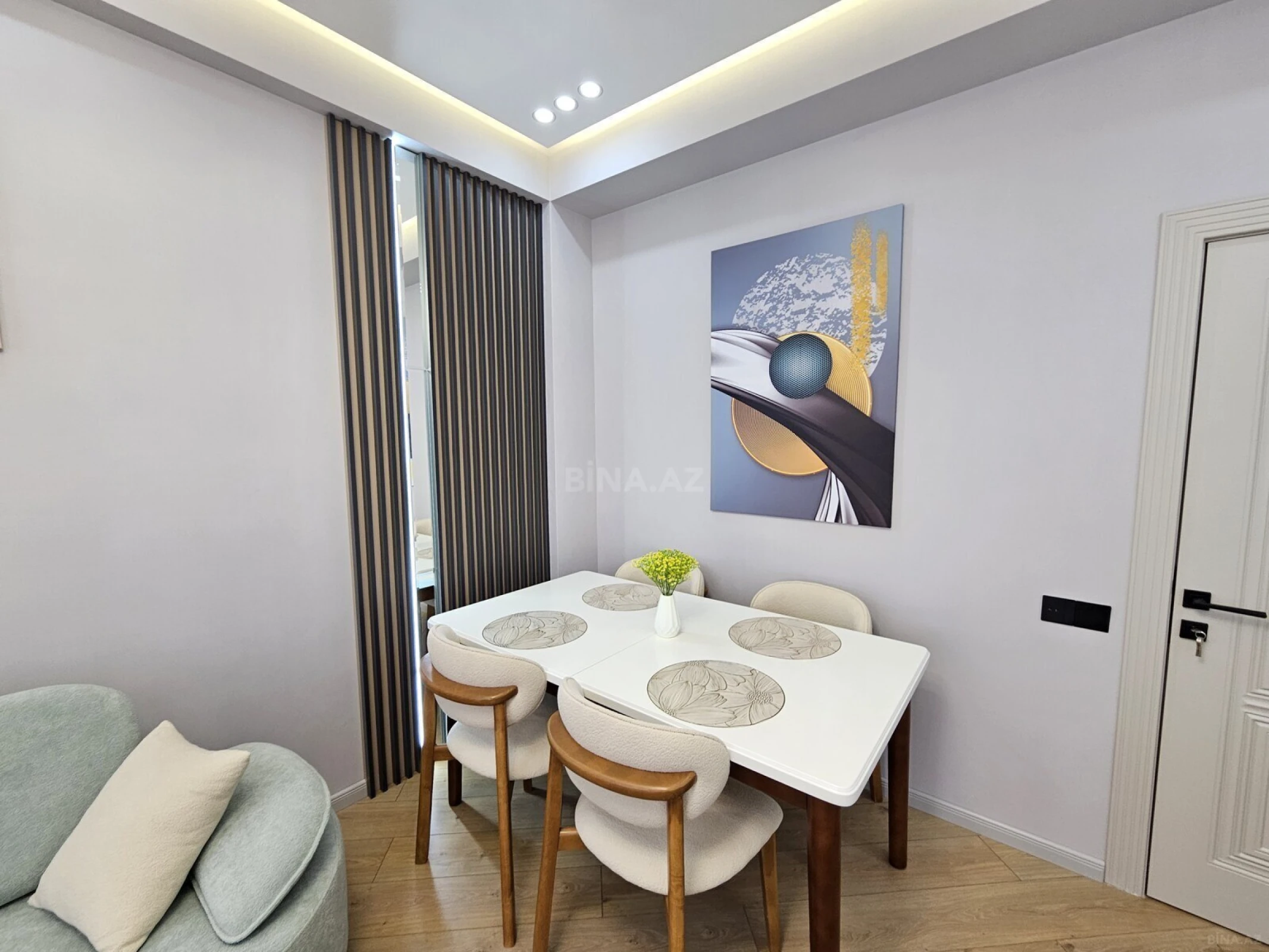 Satılır 2 otaqlı mənzil 55 m²