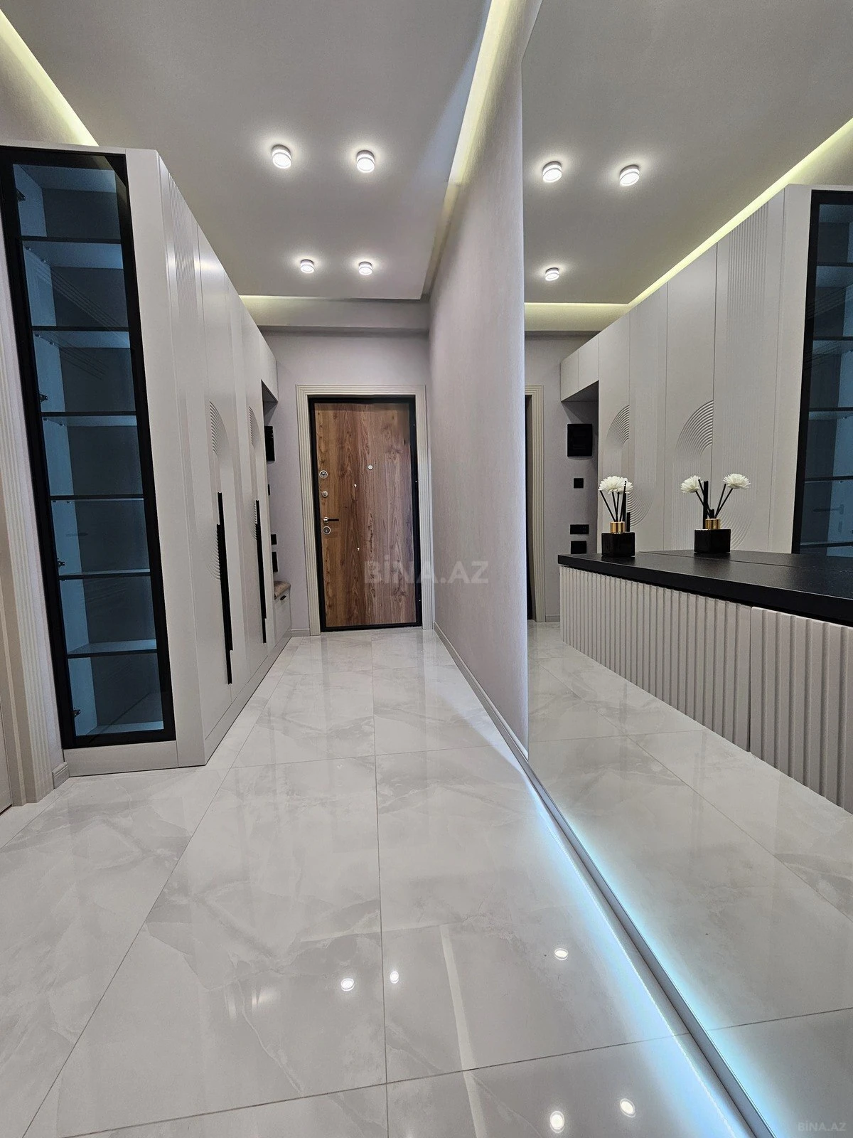 Satılır 2 otaqlı mənzil 55 m²
