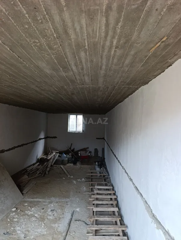 Satılır 5 otaqlı həyət evi 170 m²