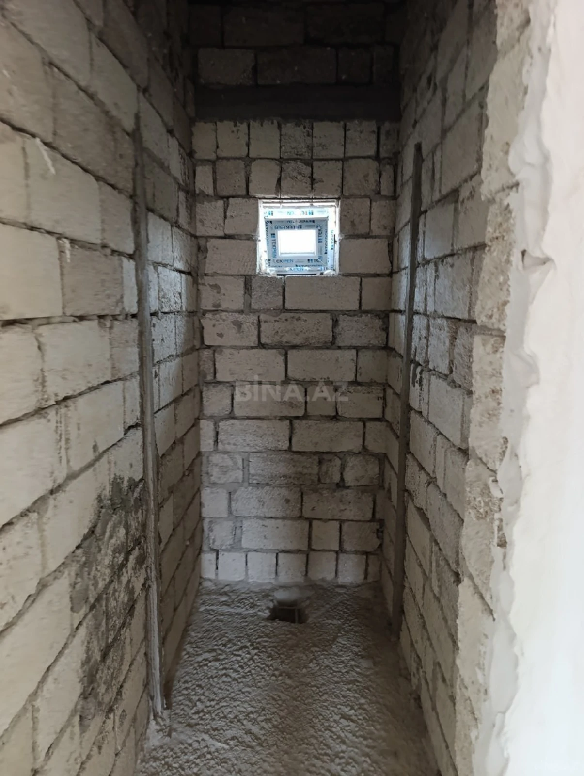 Satılır 5 otaqlı həyət evi 170 m²