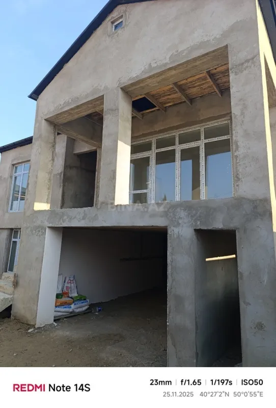 Satılır 5 otaqlı həyət evi 170 m²