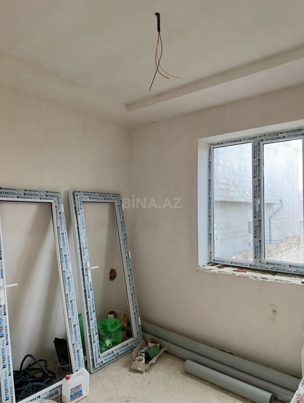 Satılır 5 otaqlı həyət evi 170 m²