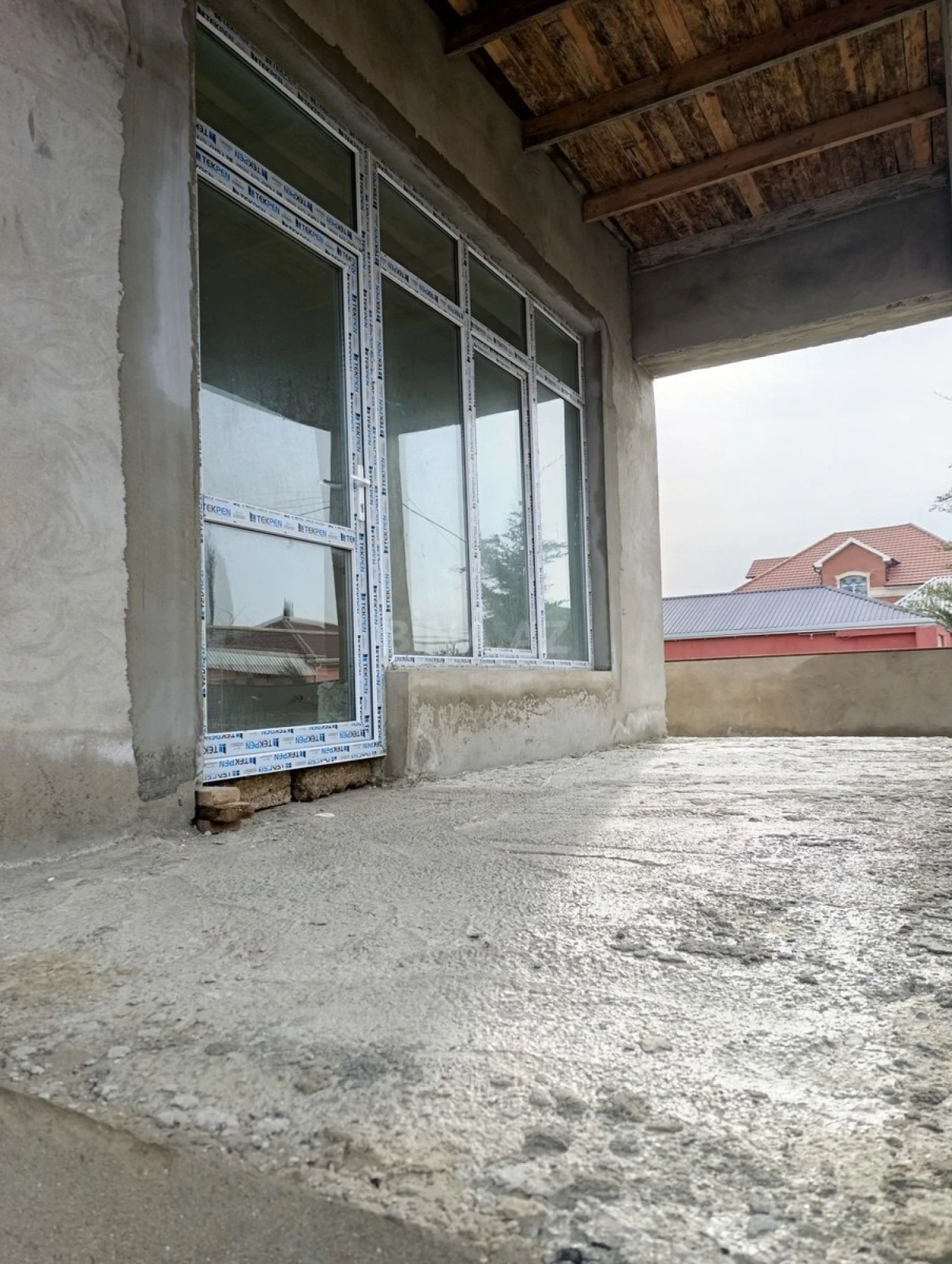 Satılır 5 otaqlı həyət evi 170 m²