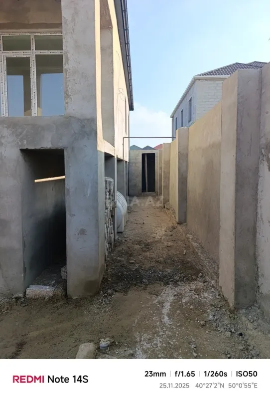 Satılır 5 otaqlı həyət evi 170 m²