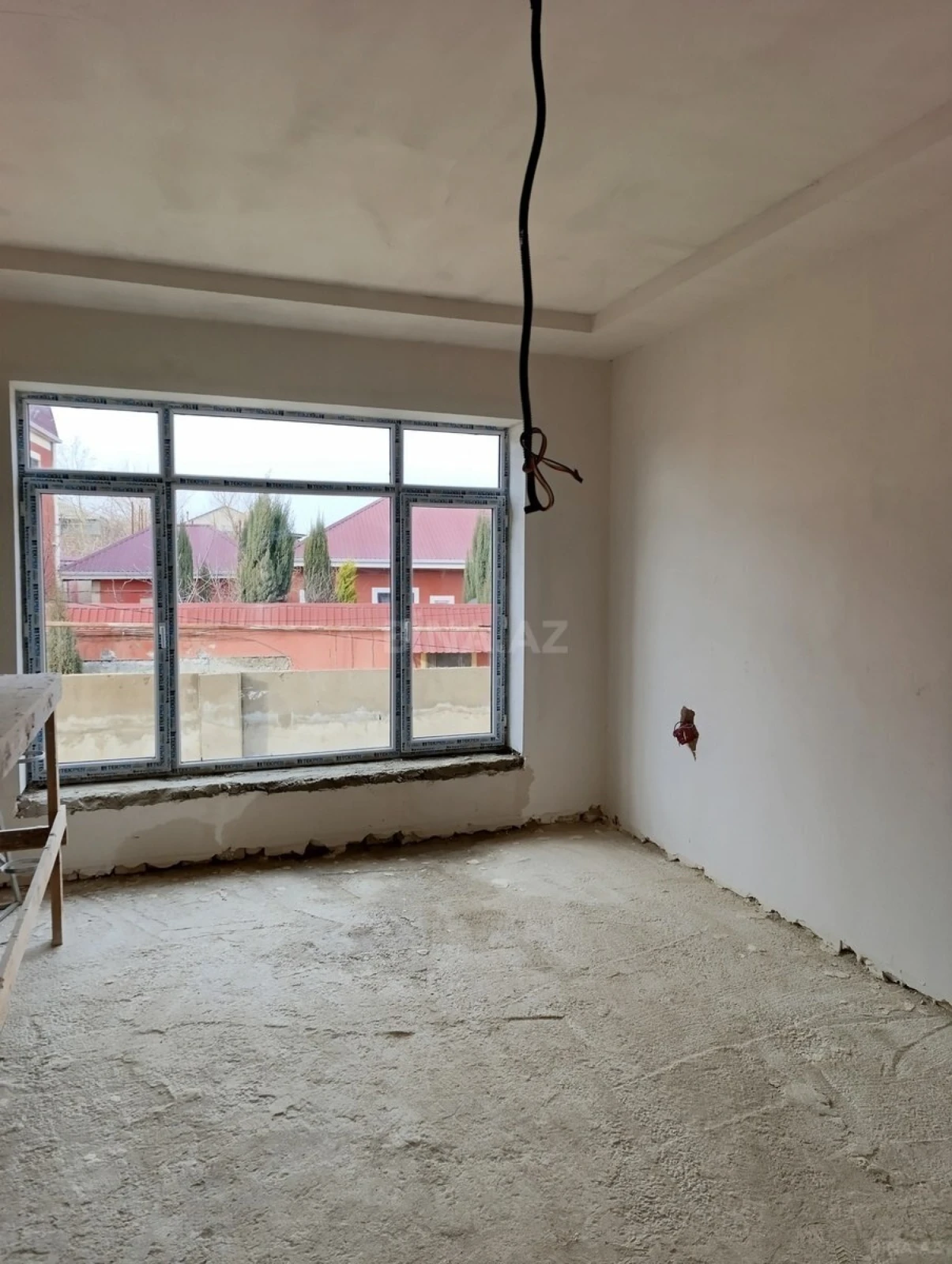 Satılır 5 otaqlı həyət evi 170 m²