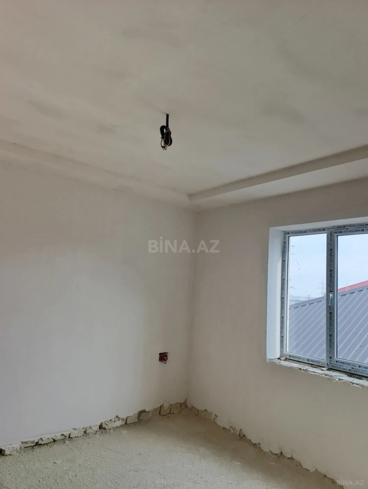 Satılır 5 otaqlı həyət evi 170 m²