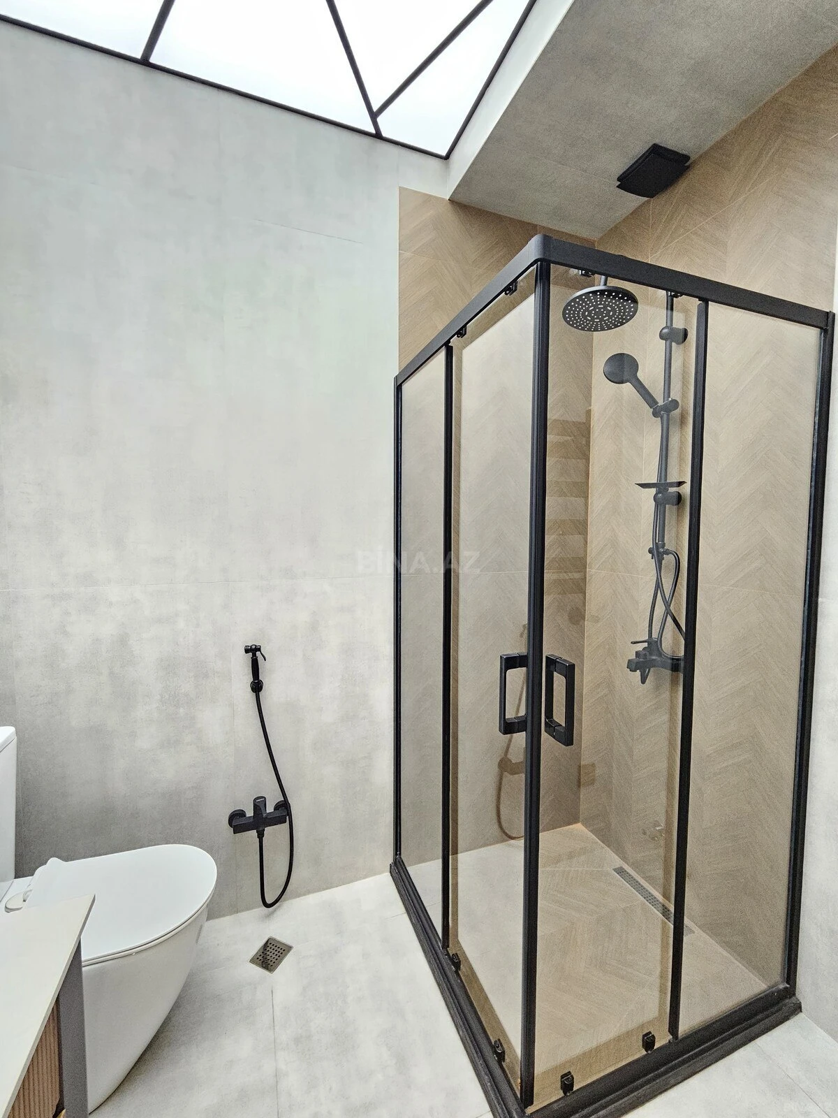 Satılır 2 otaqlı mənzil 55 m²