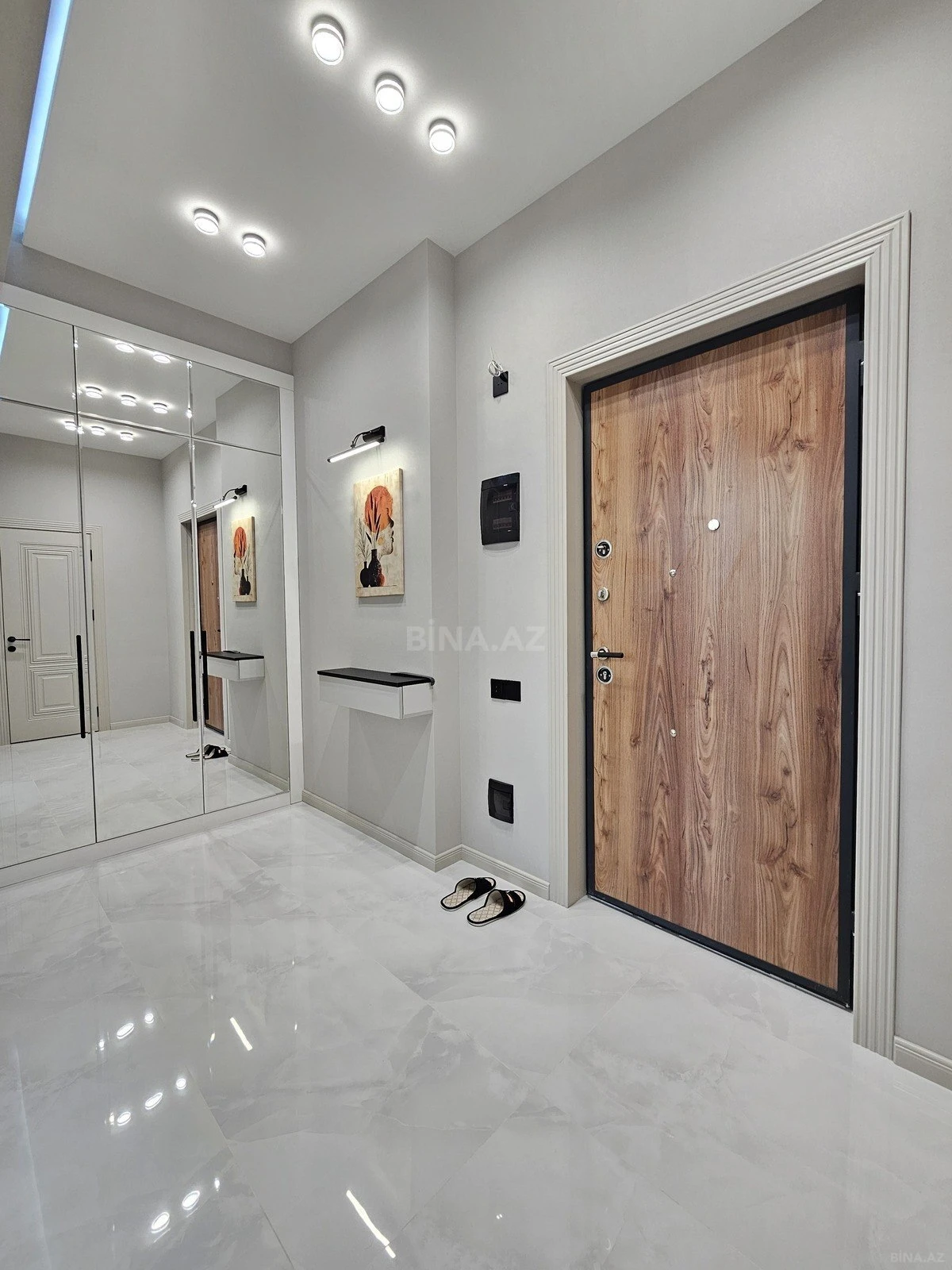 Satılır 2 otaqlı mənzil 55 m²