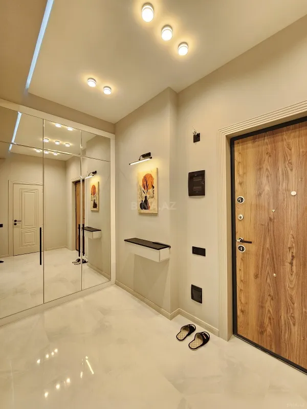 Satılır 2 otaqlı mənzil 55 m²