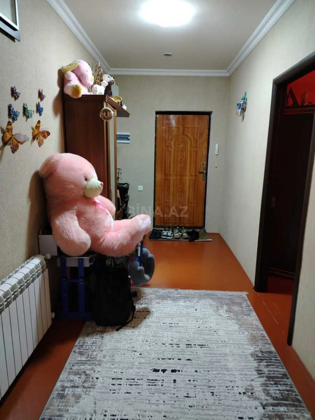 Satılır 2 otaqlı mənzil 93 m²