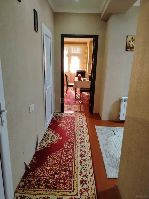 Satılır 2 otaqlı mənzil 93 m²