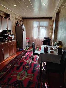 Satılır 2 otaqlı mənzil 93 m²