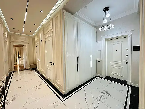 Kirayə verilir 3 otaqlı mənzil 170 m²