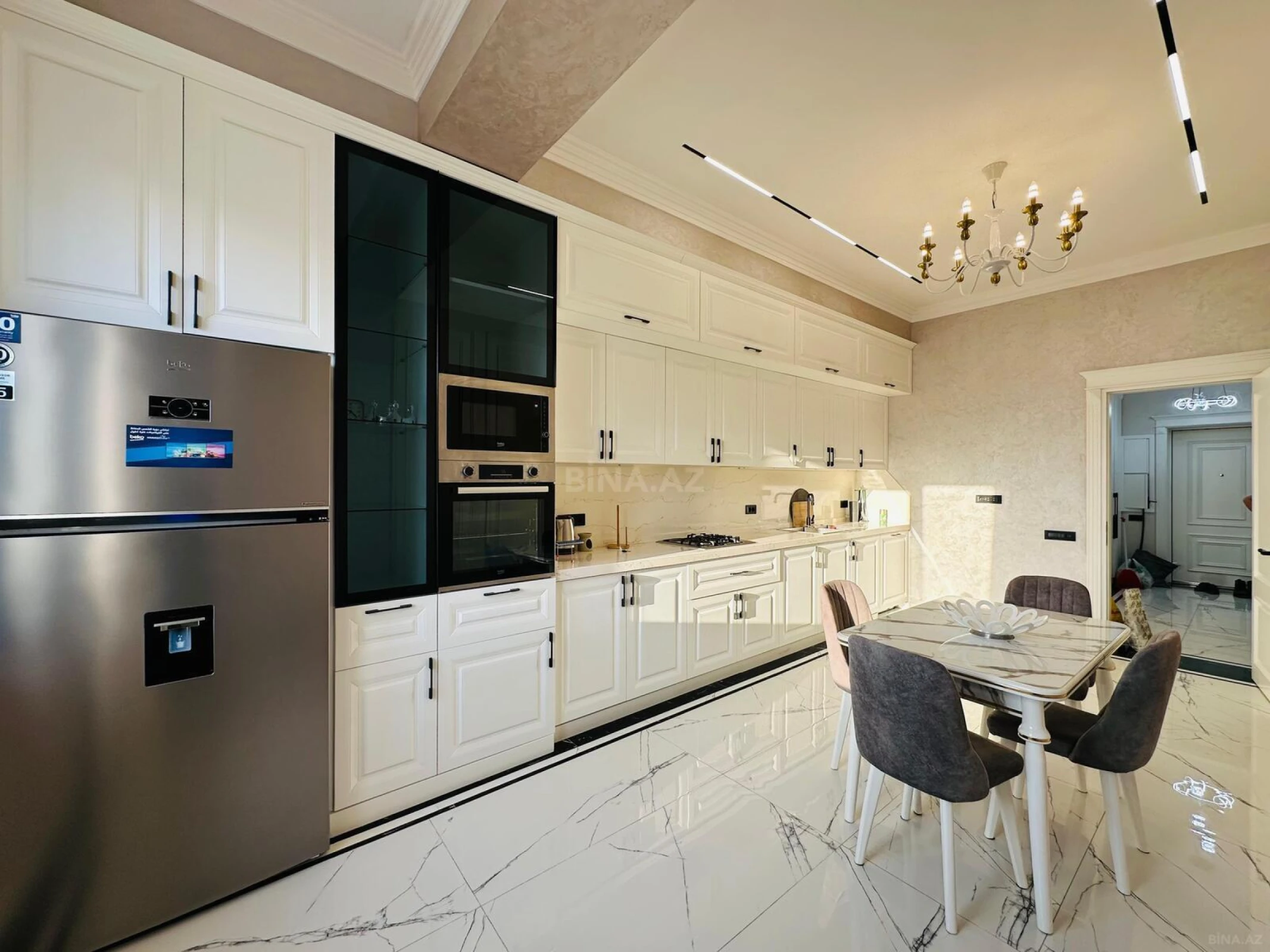 Kirayə verilir 3 otaqlı mənzil 170 m²