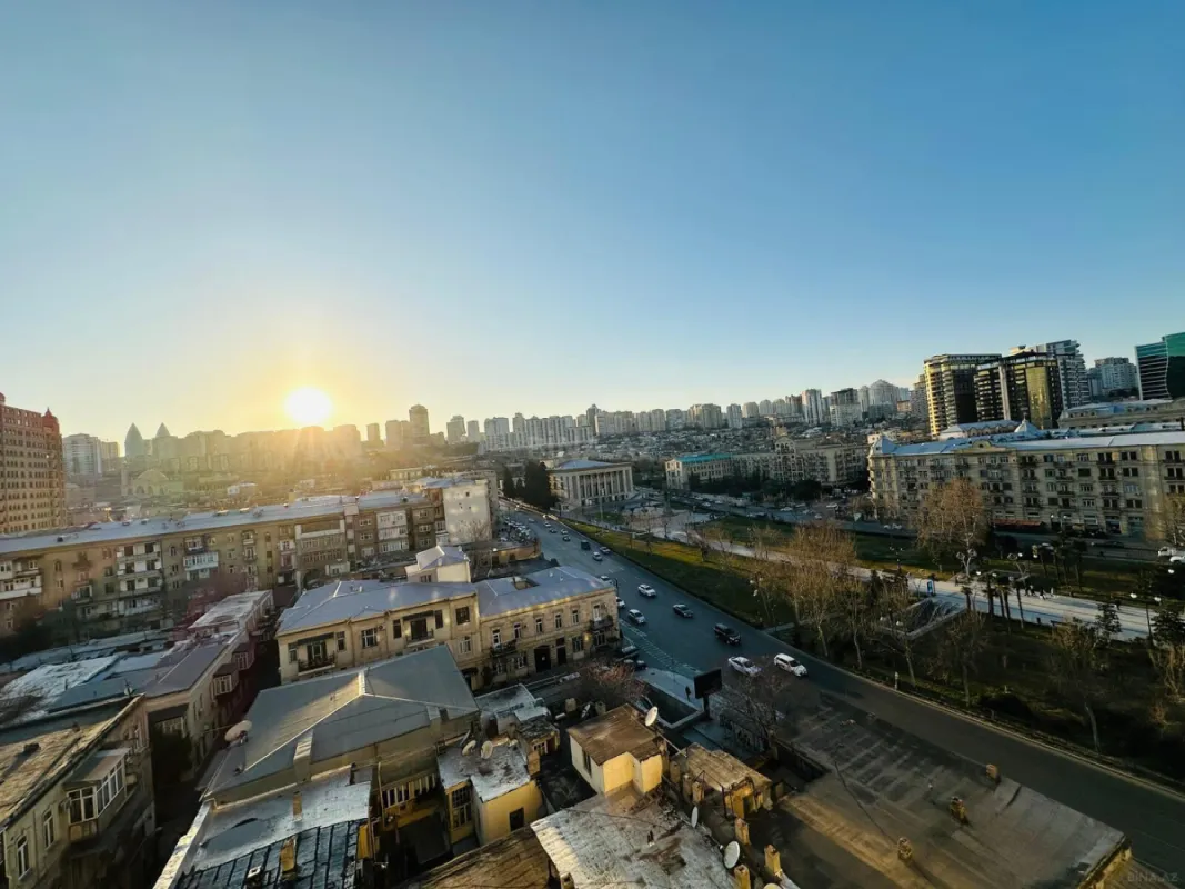 Kirayə verilir 3 otaqlı mənzil 170 m²