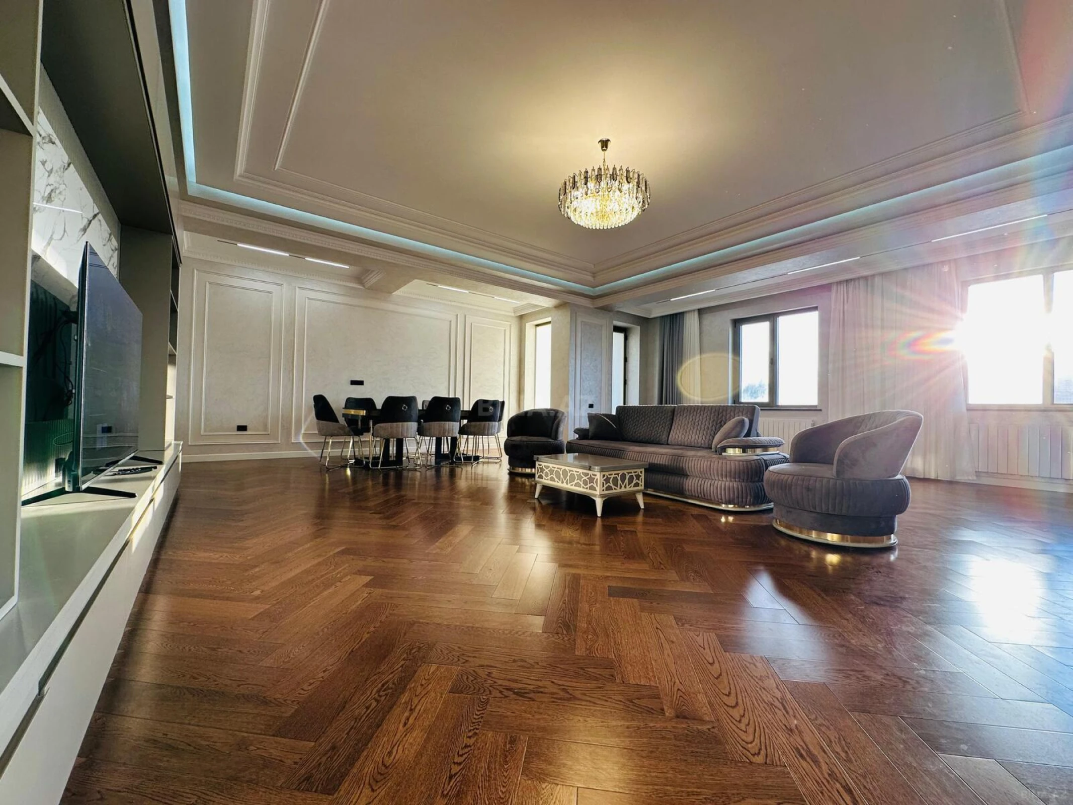 Kirayə verilir 3 otaqlı mənzil 170 m²