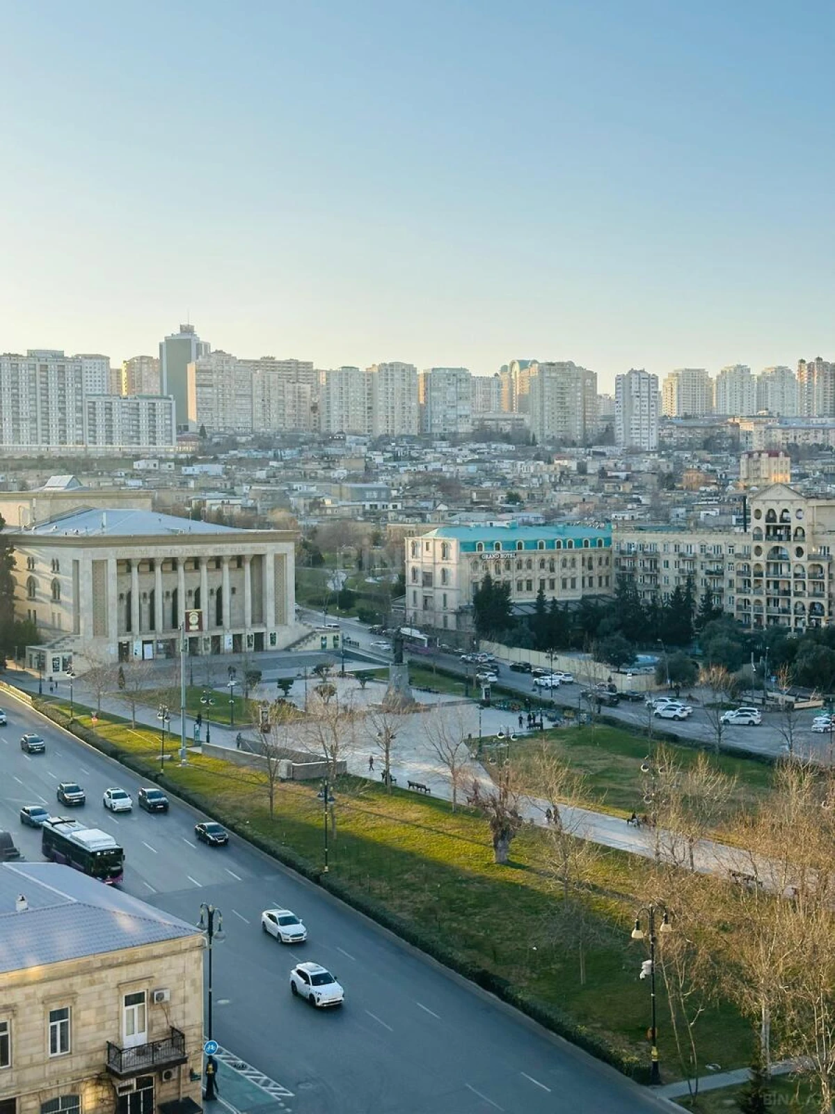 Kirayə verilir 3 otaqlı mənzil 170 m²