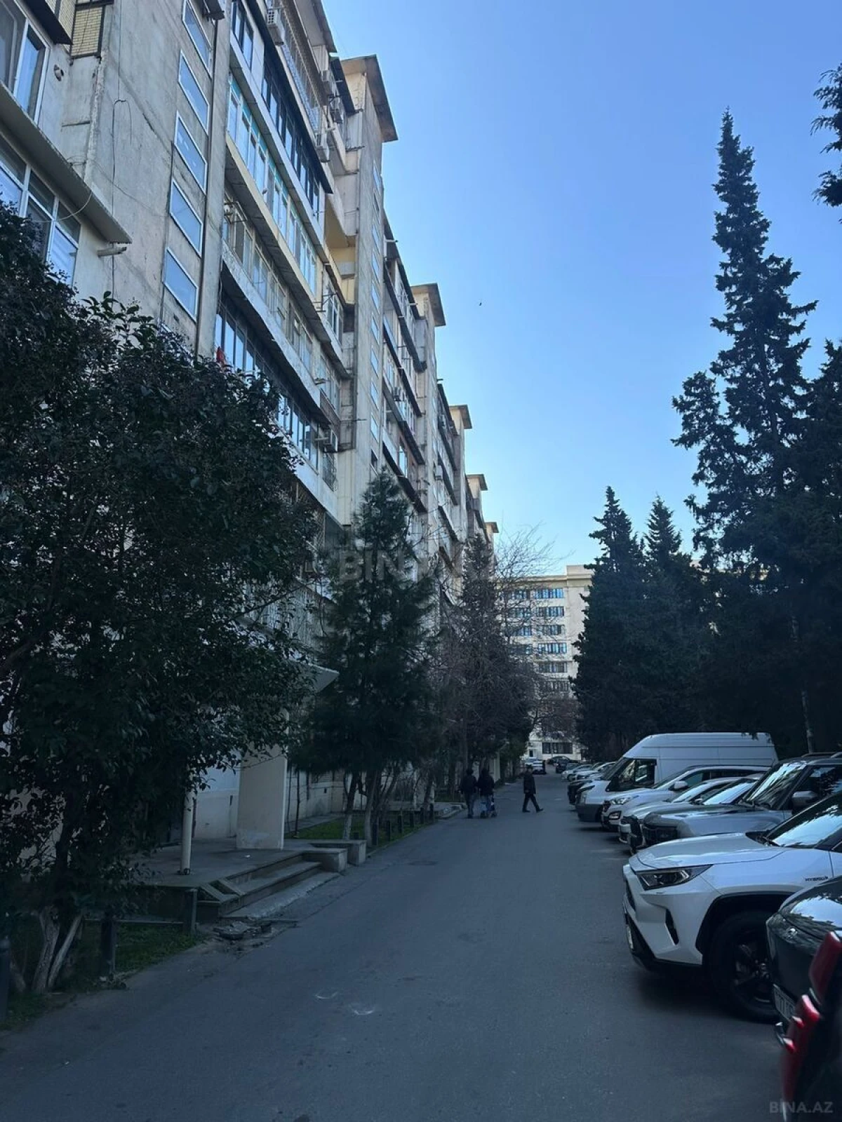 Satılır 4 otaqlı mənzil 100 m²