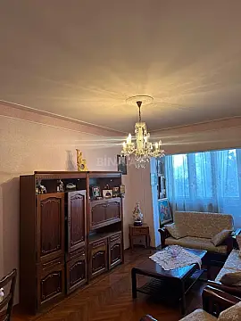 Satılır 4 otaqlı mənzil 100 m²