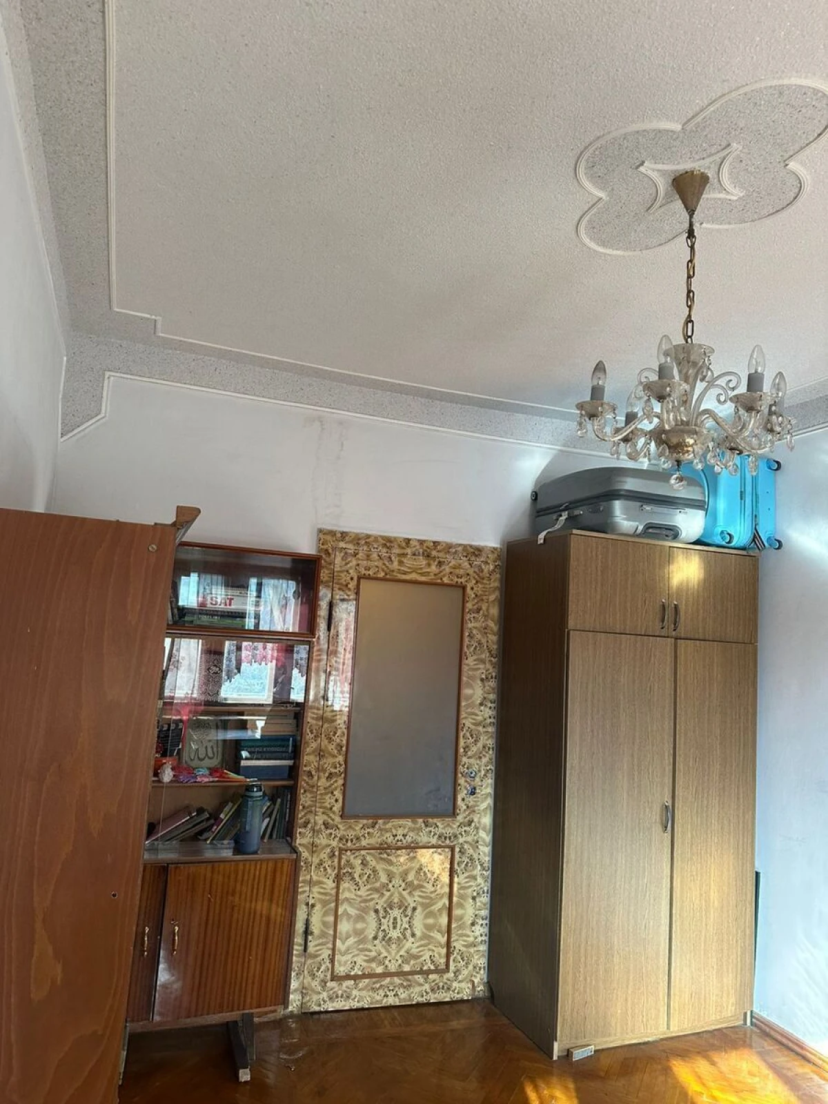 Satılır 4 otaqlı mənzil 100 m²