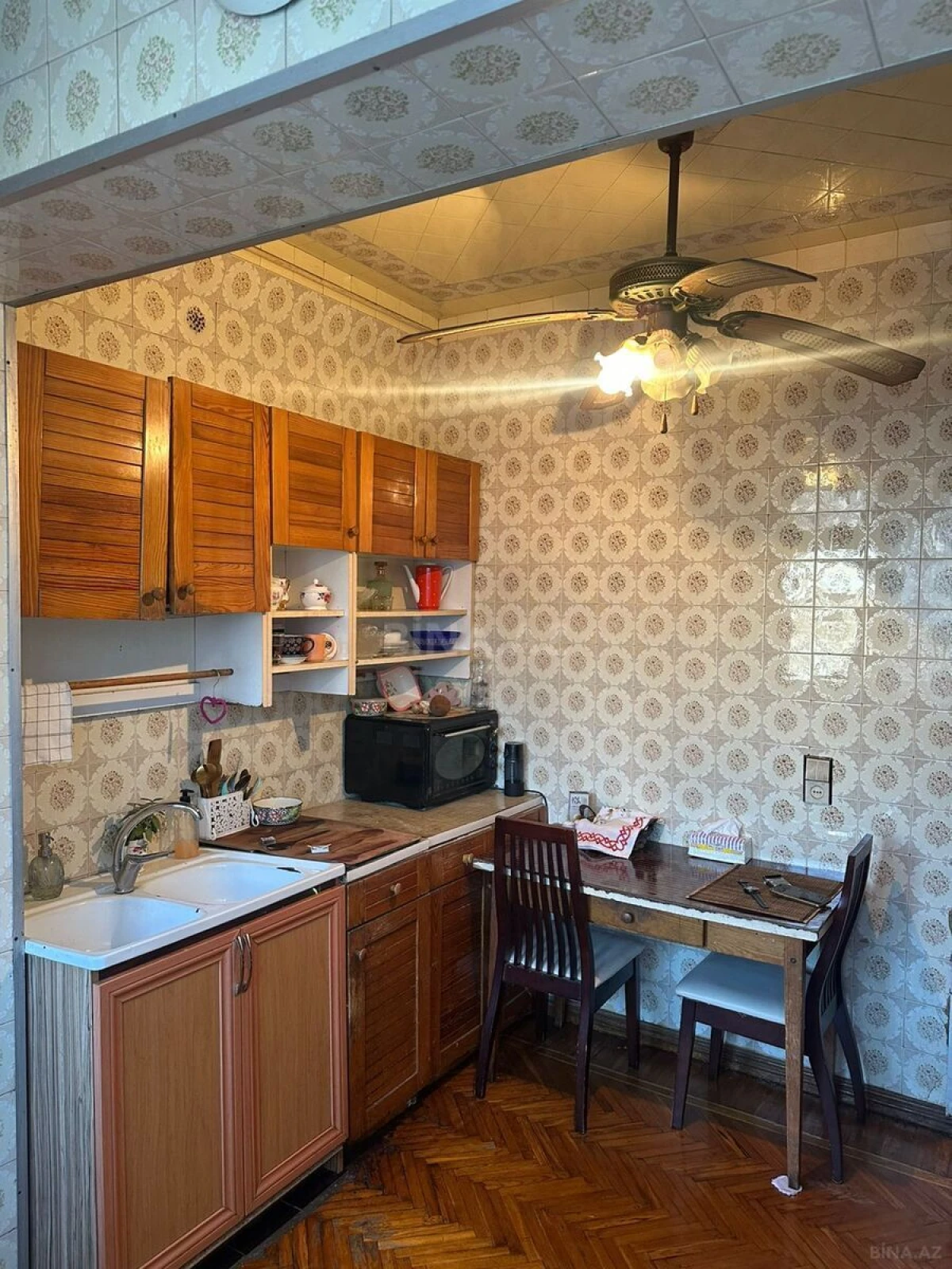 Satılır 4 otaqlı mənzil 100 m²