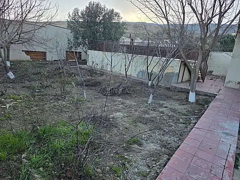 Satılır torpaq sahəsi 6 m²