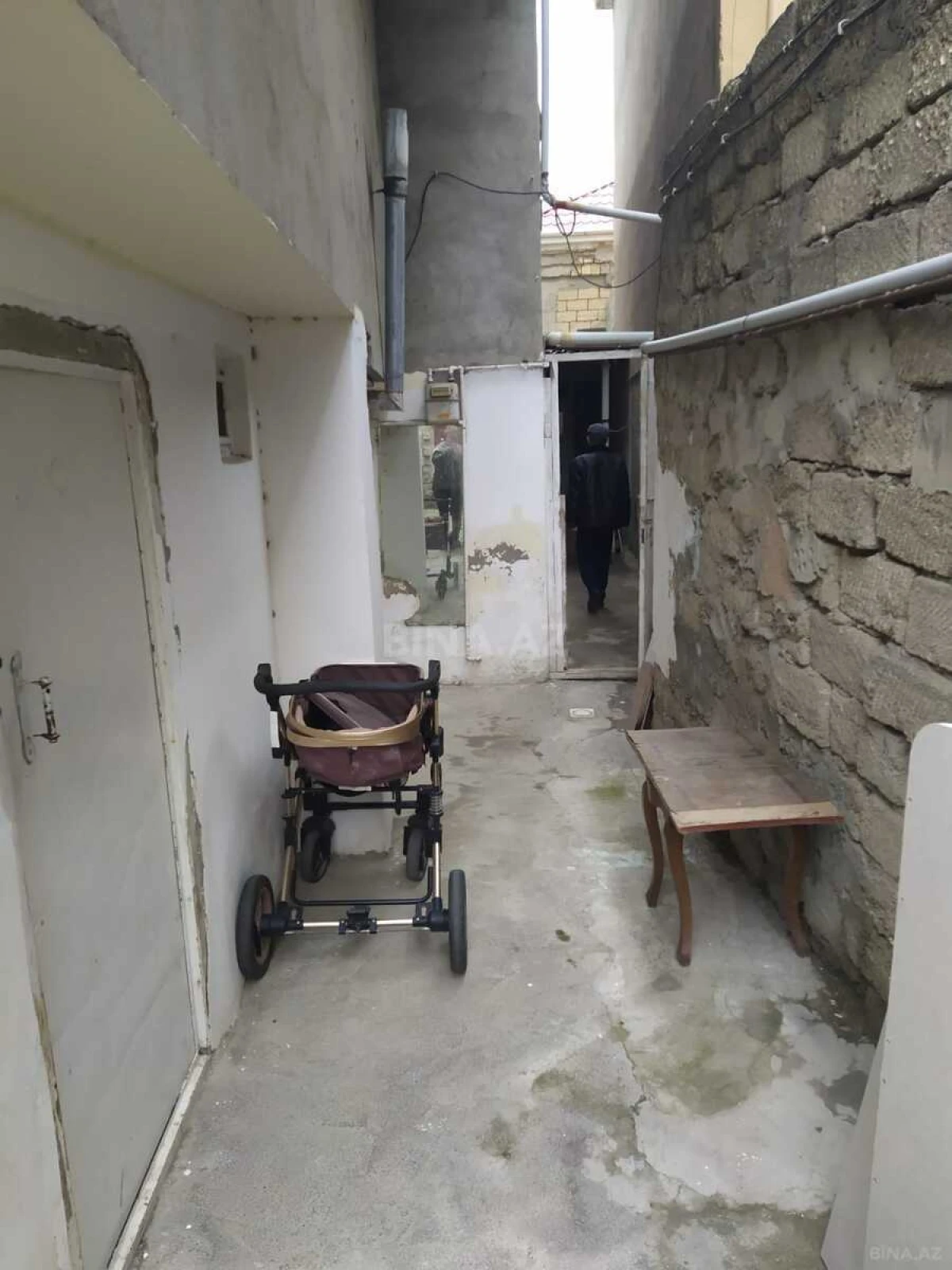 Satılır 8 otaqlı həyət evi 350 m²