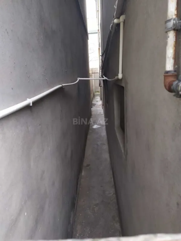 Satılır 8 otaqlı həyət evi 350 m²