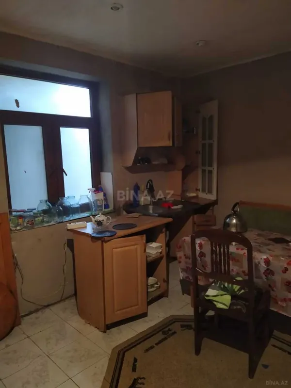 Satılır 8 otaqlı həyət evi 350 m²