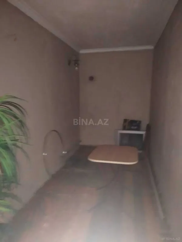 Satılır 8 otaqlı həyət evi 350 m²