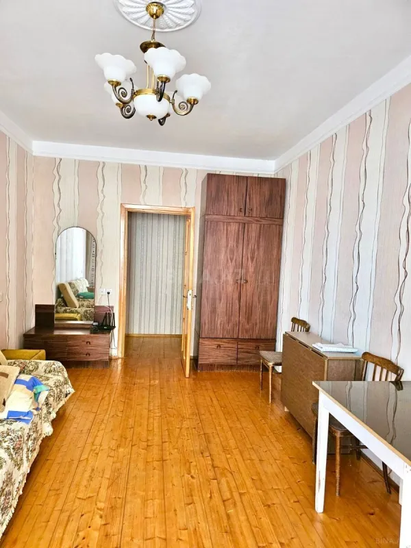 Satılır 2 otaqlı mənzil 40 m²