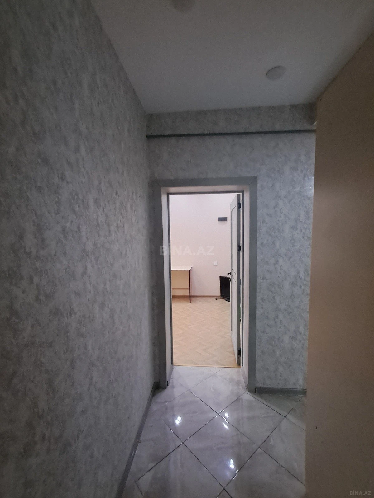 Satılır 2 otaqlı mənzil 47 m²